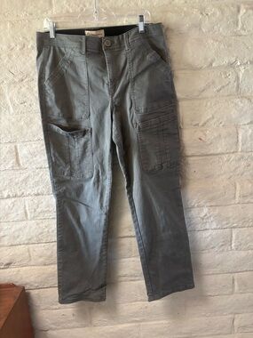 Democracy “Ab Solution” Ankle Cargo Pants-Size 12